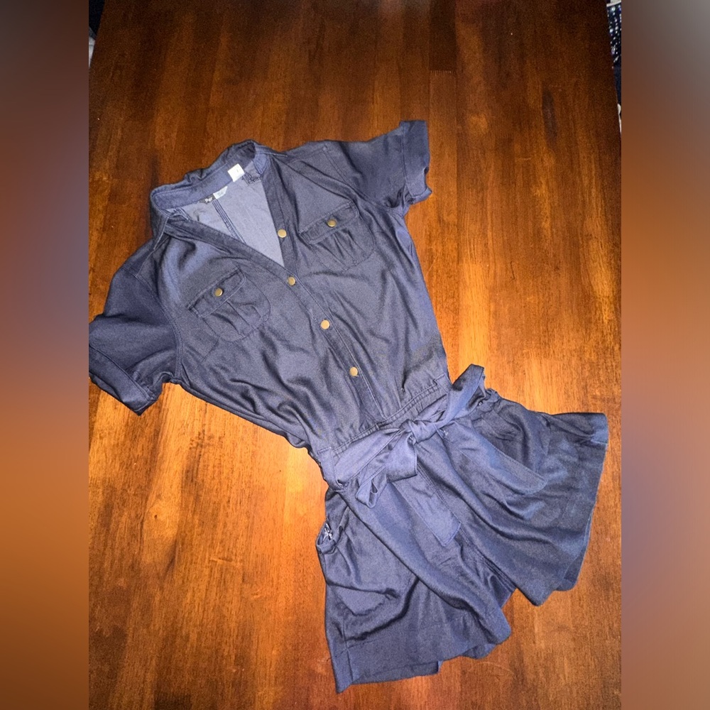 Navy Blue Super soft,  button down, tie,  Romper, Women's Sz small w/pockets